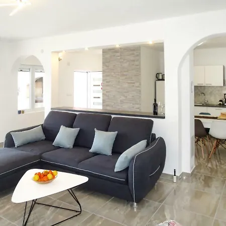 Chrystal 500s Ferienhaus Benkovac