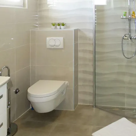 Chrystal 500s Ferienhaus Benkovac